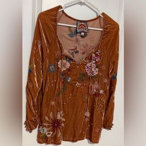Johnny Was Embroidered Floral Velvet Top size XS